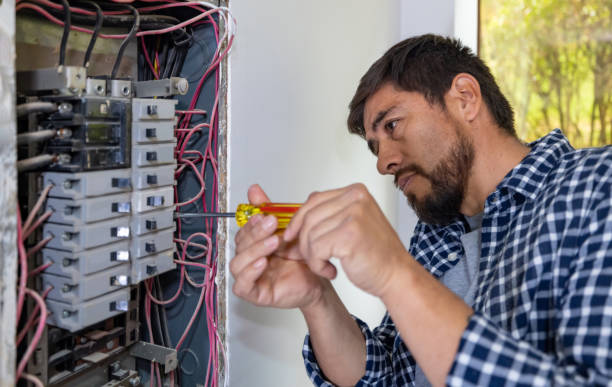 Best Circuit Breaker Repair  in Wren, AR